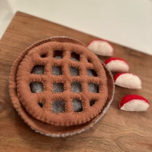 Hand Sewn Apple Pie Set